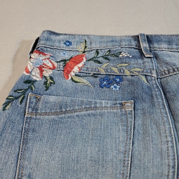 Express Mini Jean Skirt Frayed Hem Embroidered Floral Denim Super Short Size 0 - Picture 6 of 12
